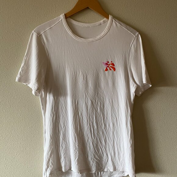 Lululemon 5 Year Basic T-shirt - Picture 2 of 3